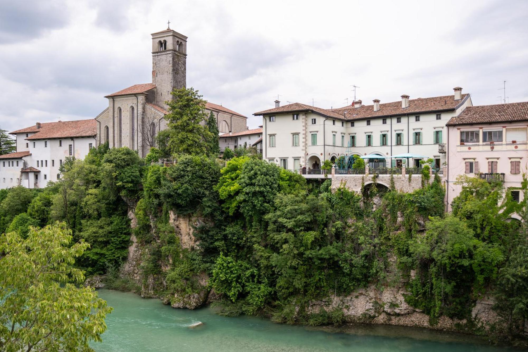 1448 Antica Dimora Al Merlo Bianco Cividale Del Friuli Luaran gambar